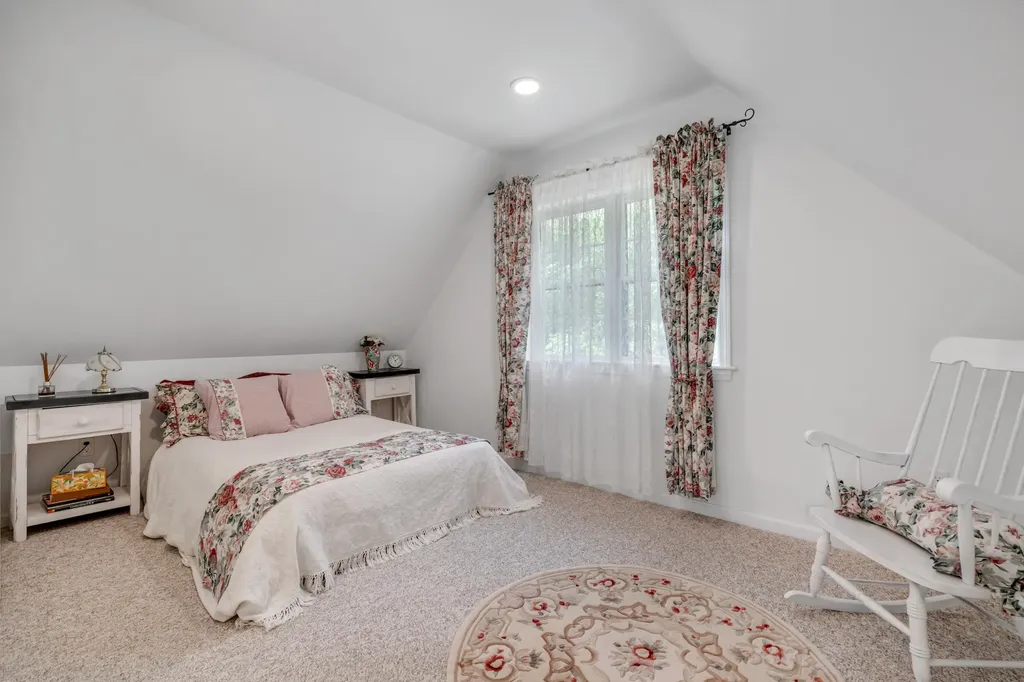 39 Holly Loop Bridgton ME 04009
