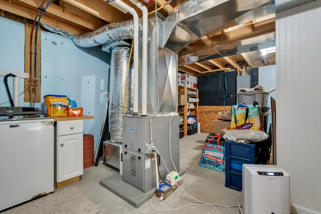 39 Holly Loop Bridgton ME 04009