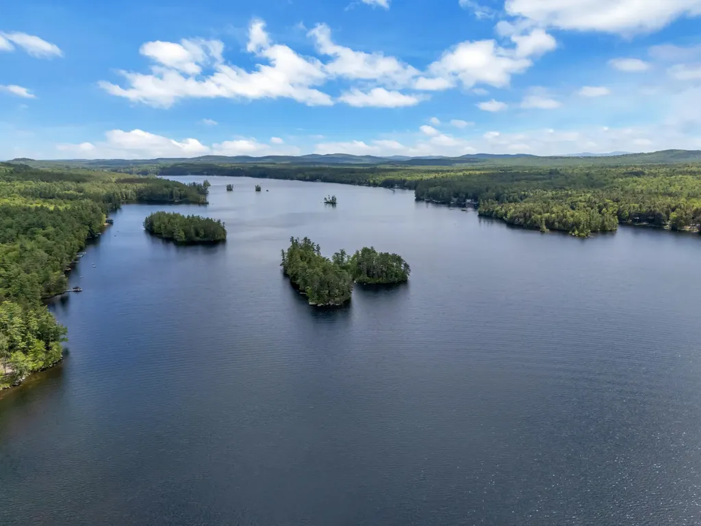 39 Holly Loop Bridgton ME 04009