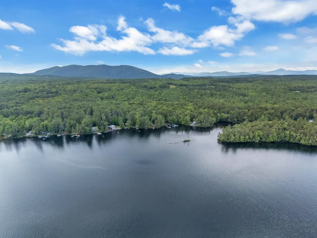 39 Holly Loop Bridgton ME 04009