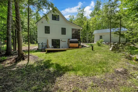39 Holly Loop Bridgton ME 04009