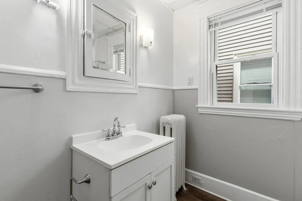 78 Howard Street Lewiston ME 04240