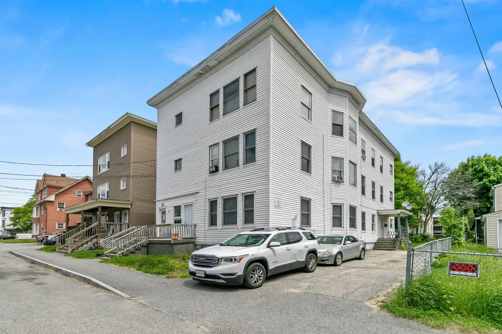 78 Howard Street Lewiston ME 04240