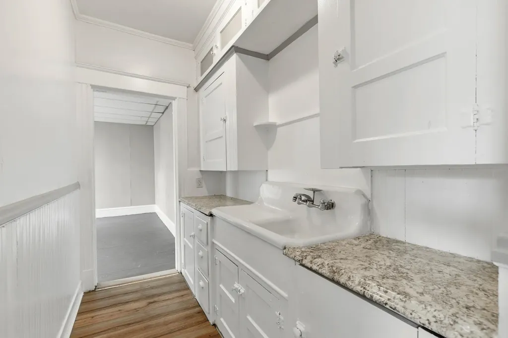 78 Howard Street Lewiston ME 04240