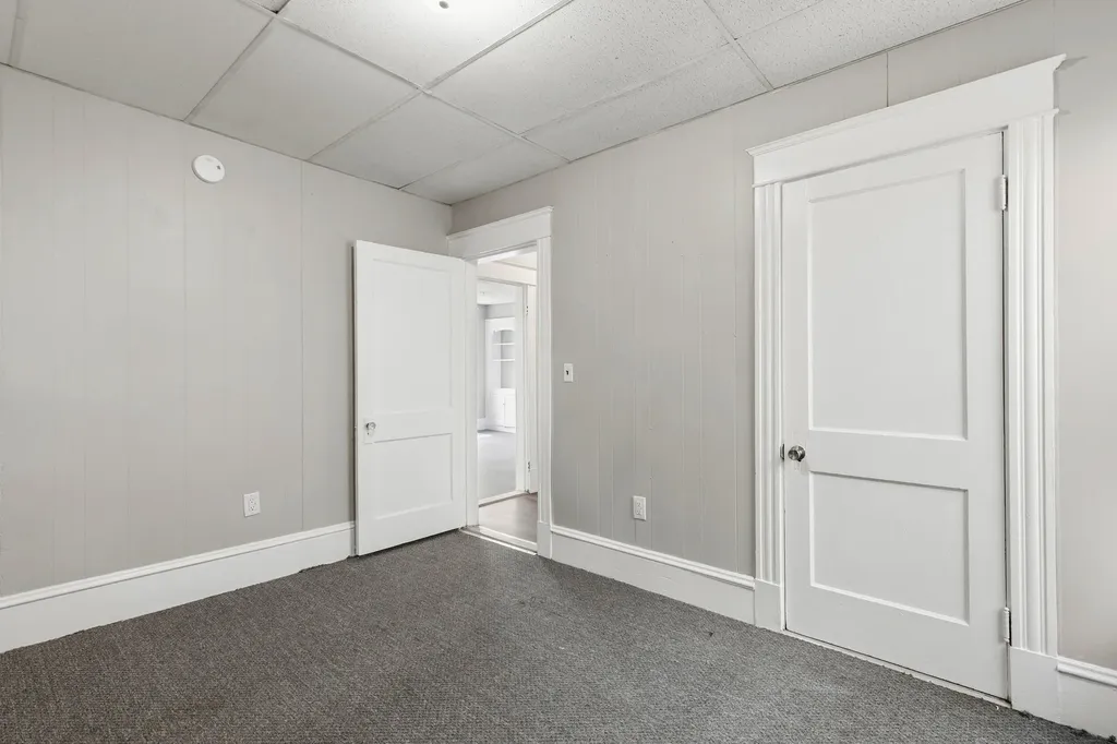 78 Howard Street Lewiston ME 04240