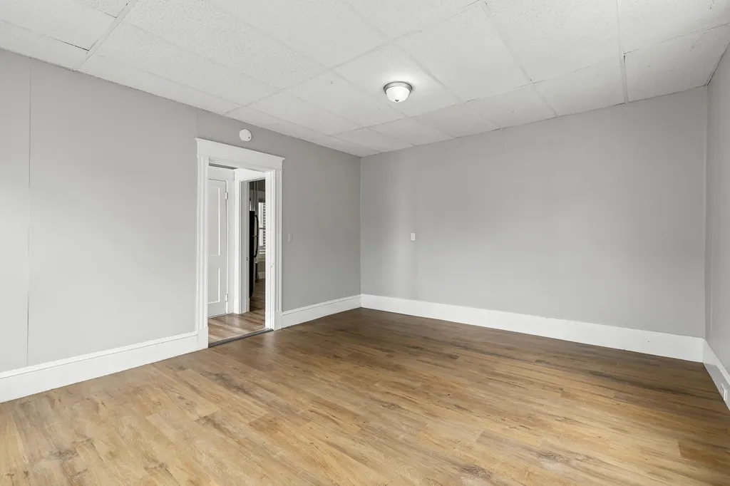 78 Howard Street Lewiston ME 04240