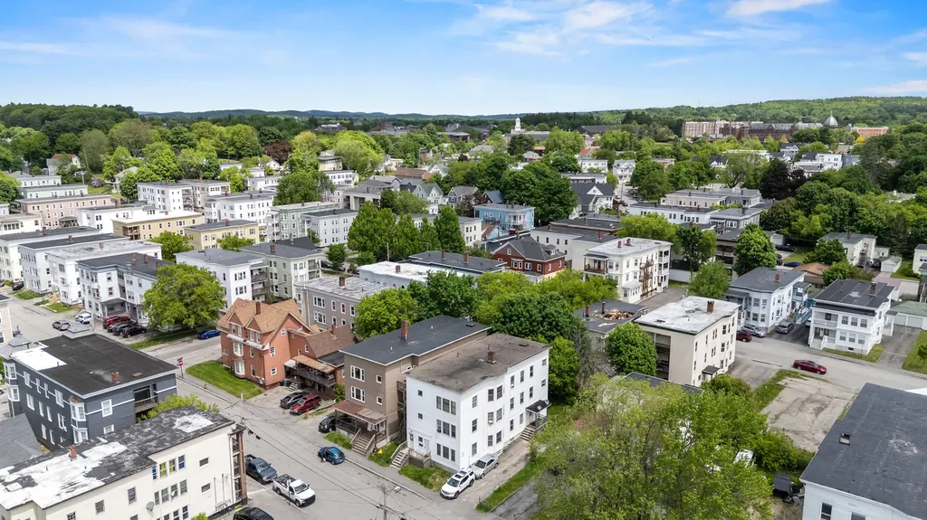 78 Howard Street Lewiston ME 04240