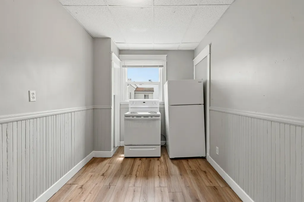 78 Howard Street Lewiston ME 04240