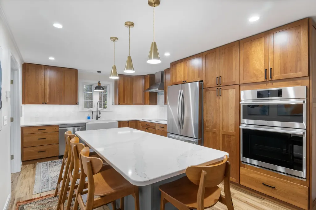 23 Meredith Drive Brunswick ME 04011