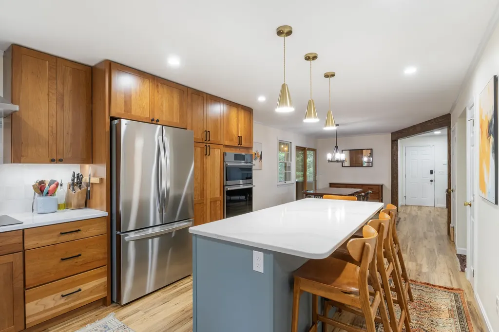 23 Meredith Drive Brunswick ME 04011