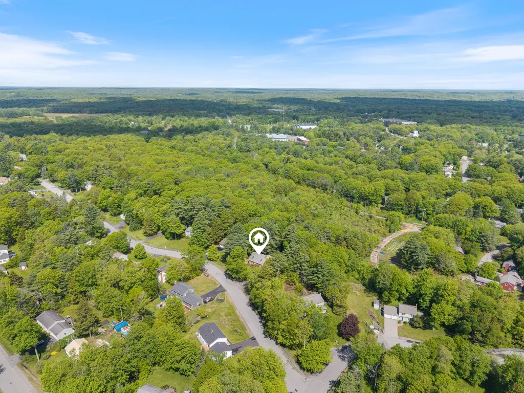 23 Meredith Drive Brunswick ME 04011
