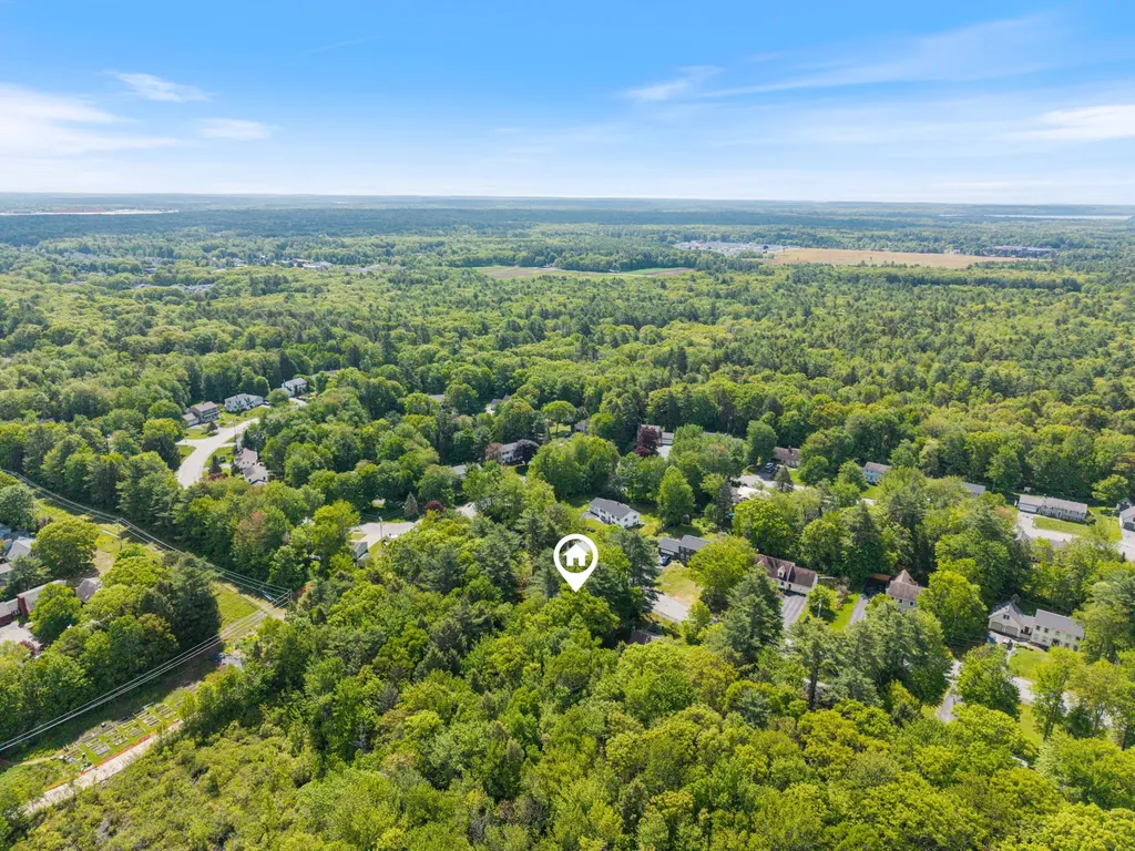 23 Meredith Drive Brunswick ME 04011