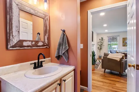 23 Meredith Drive Brunswick ME 04011