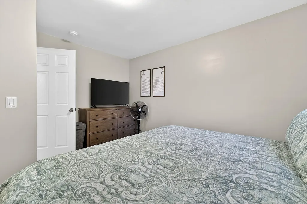 13 Crabtree Drive Topsham ME 04086