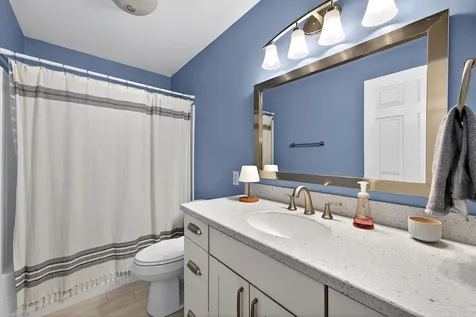 13 Crabtree Drive Topsham ME 04086