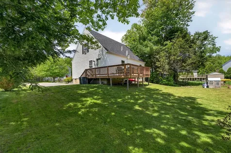 13 Crabtree Drive Topsham ME 04086
