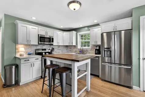 13 Crabtree Drive Topsham ME 04086