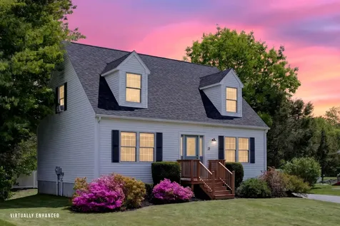 13 Crabtree Drive Topsham ME 04086