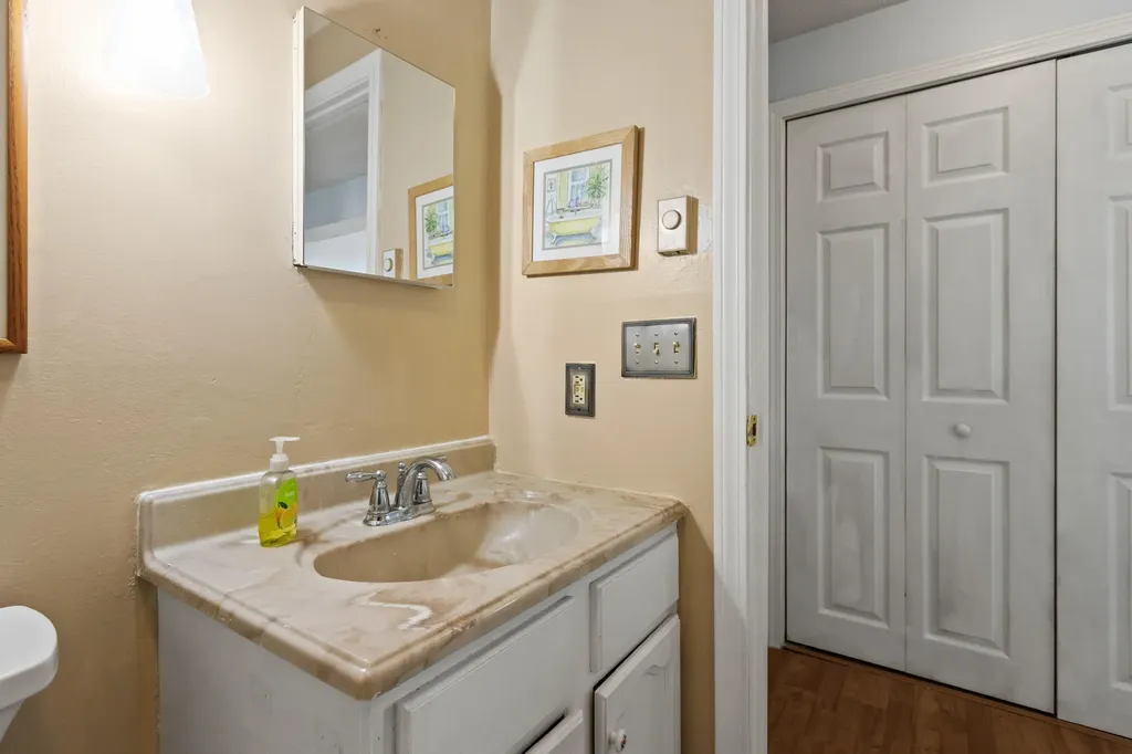 2 Ashbourne Court South Portland ME 04106