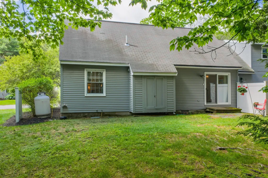2 Ashbourne Court South Portland ME 04106