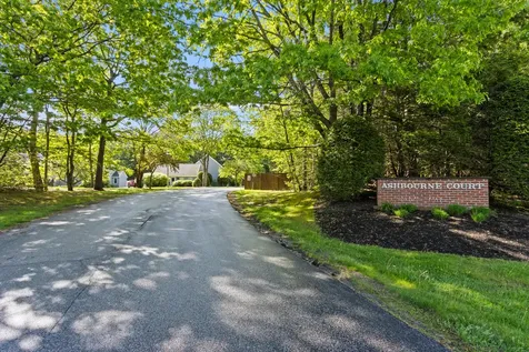 2 Ashbourne Court South Portland ME 04106