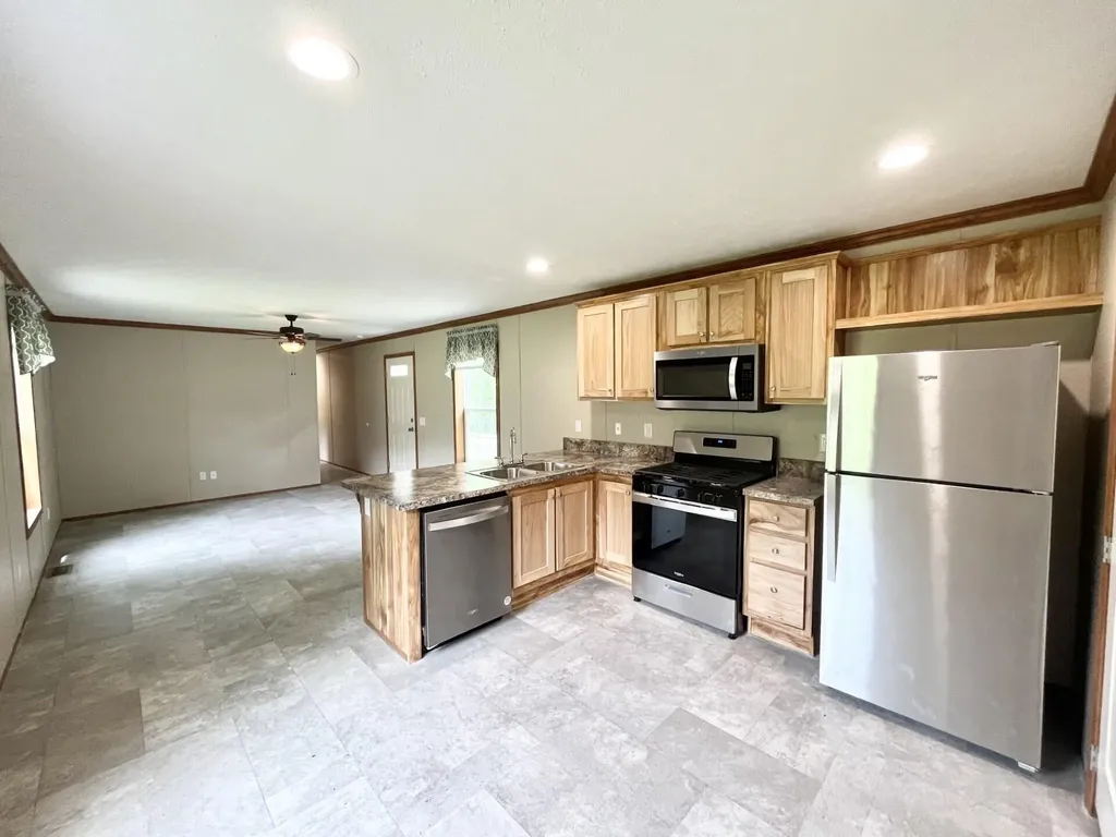 925 Brunswick Road Richmond ME 04357