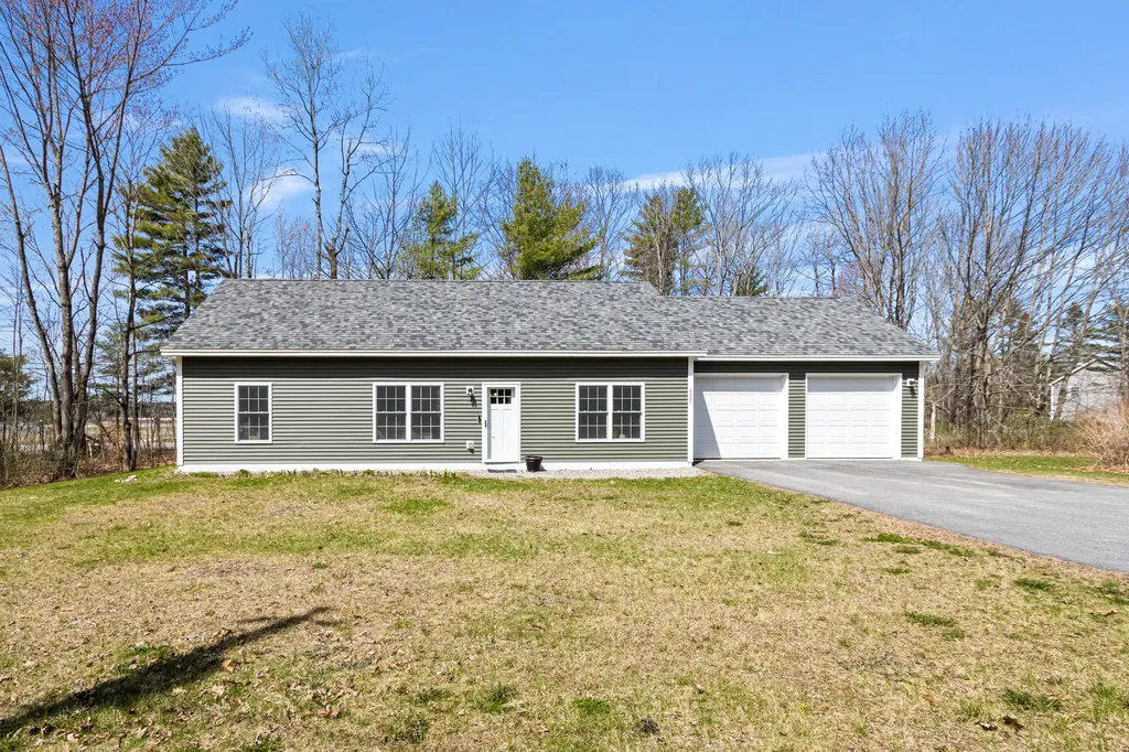 699 Beech Hill Road Auburn ME 04210
