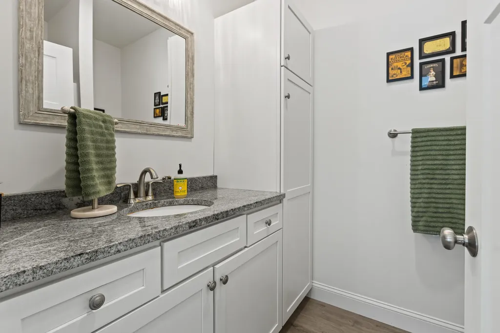 699 Beech Hill Road Auburn ME 04210