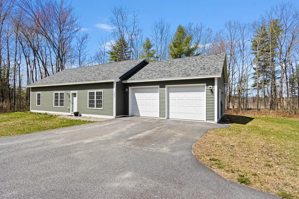 699 Beech Hill Road Auburn ME 04210