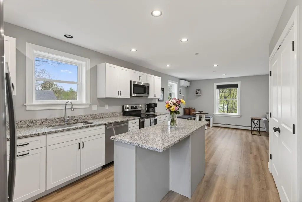 87 Chesley Avenue Portland ME 04103