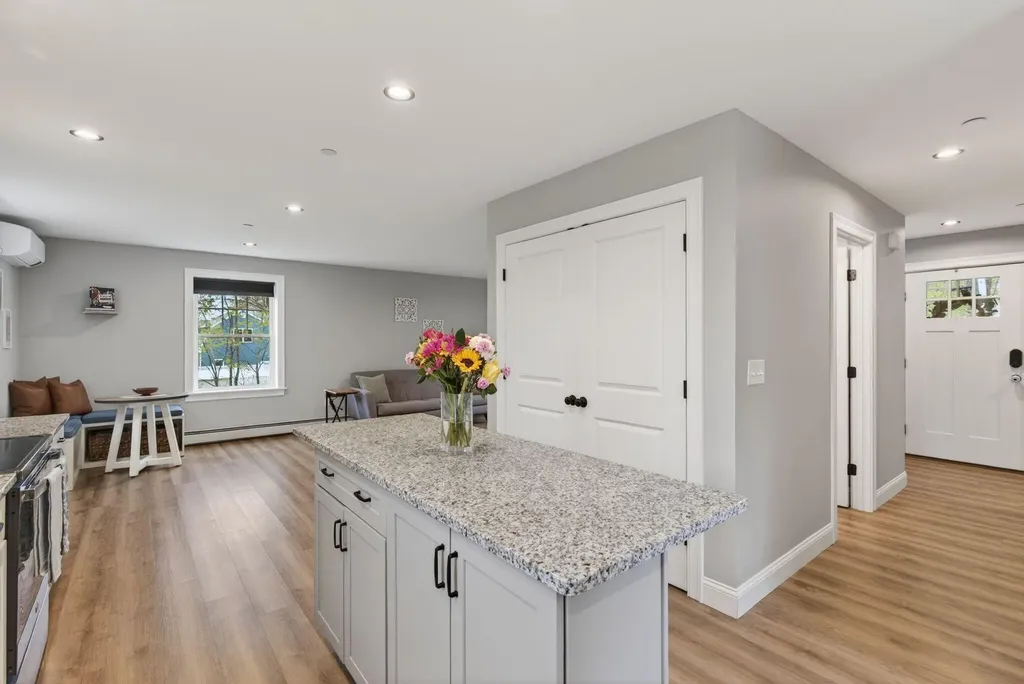 87 Chesley Avenue Portland ME 04103