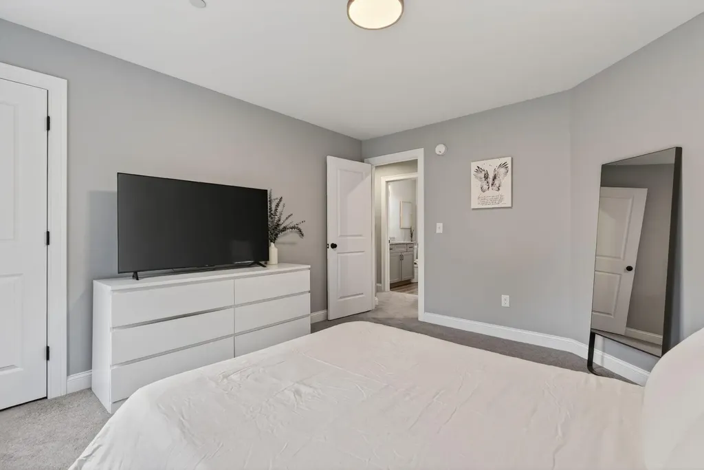 87 Chesley Avenue Portland ME 04103