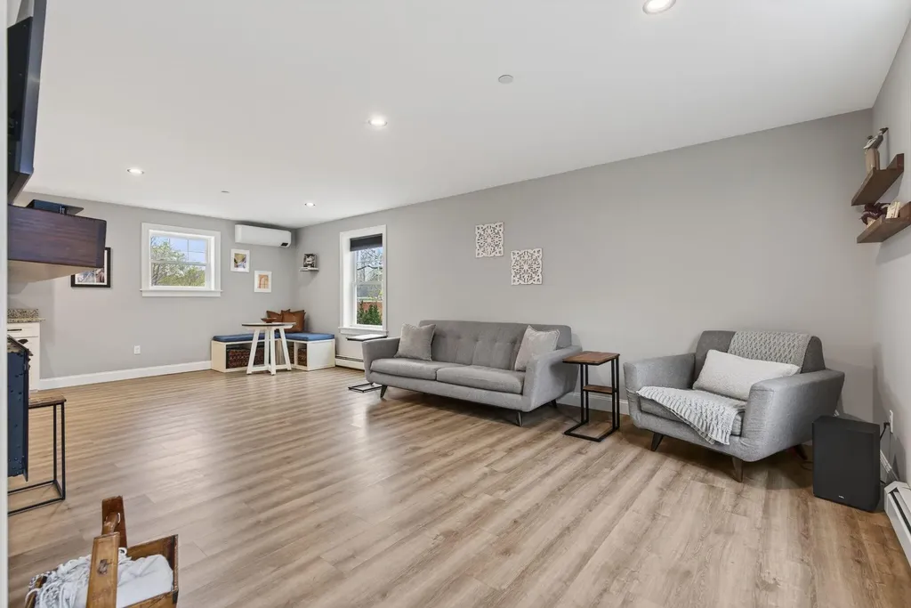 87 Chesley Avenue Portland ME 04103
