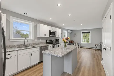 87 Chesley Avenue Portland ME 04103