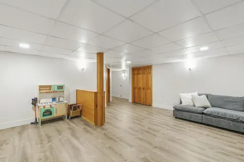 5 Beech Drive Brunswick ME 04011