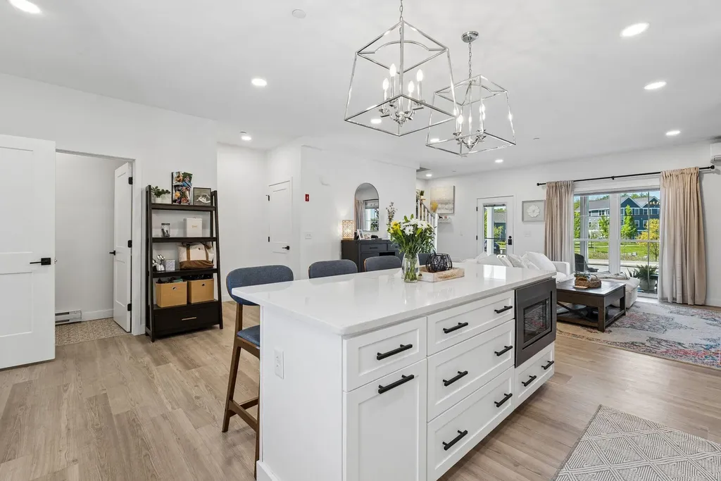 29 Frontrunner Way Scarborough ME 04074
