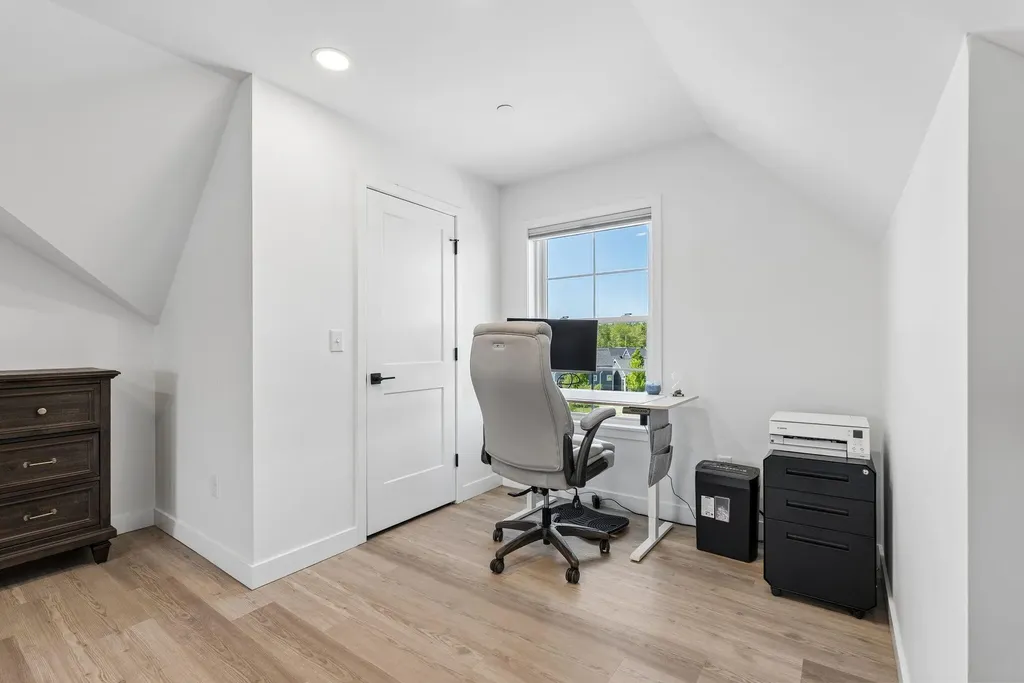 29 Frontrunner Way Scarborough ME 04074
