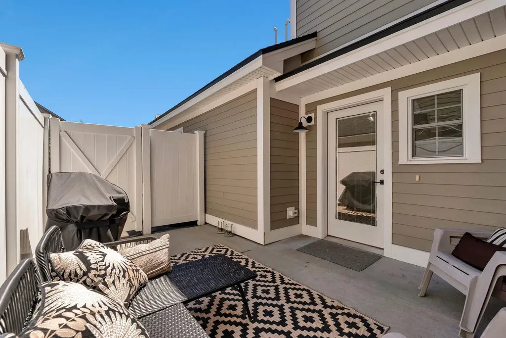 29 Frontrunner Way Scarborough ME 04074