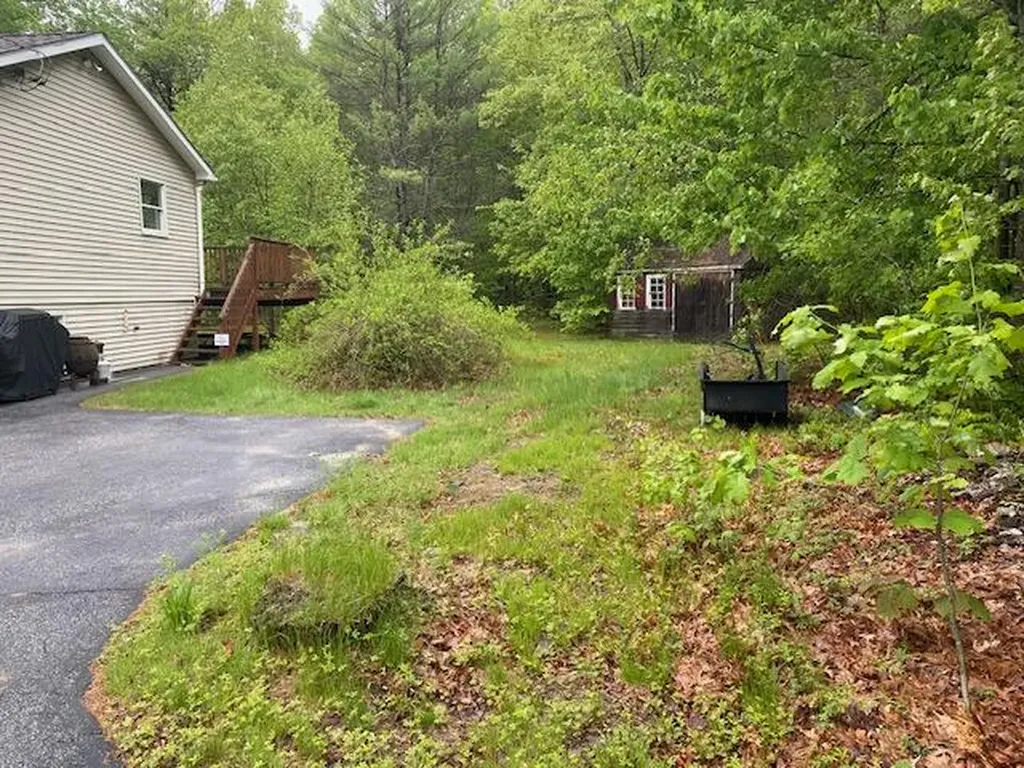 48 Blueberry Lane Gray ME 04039