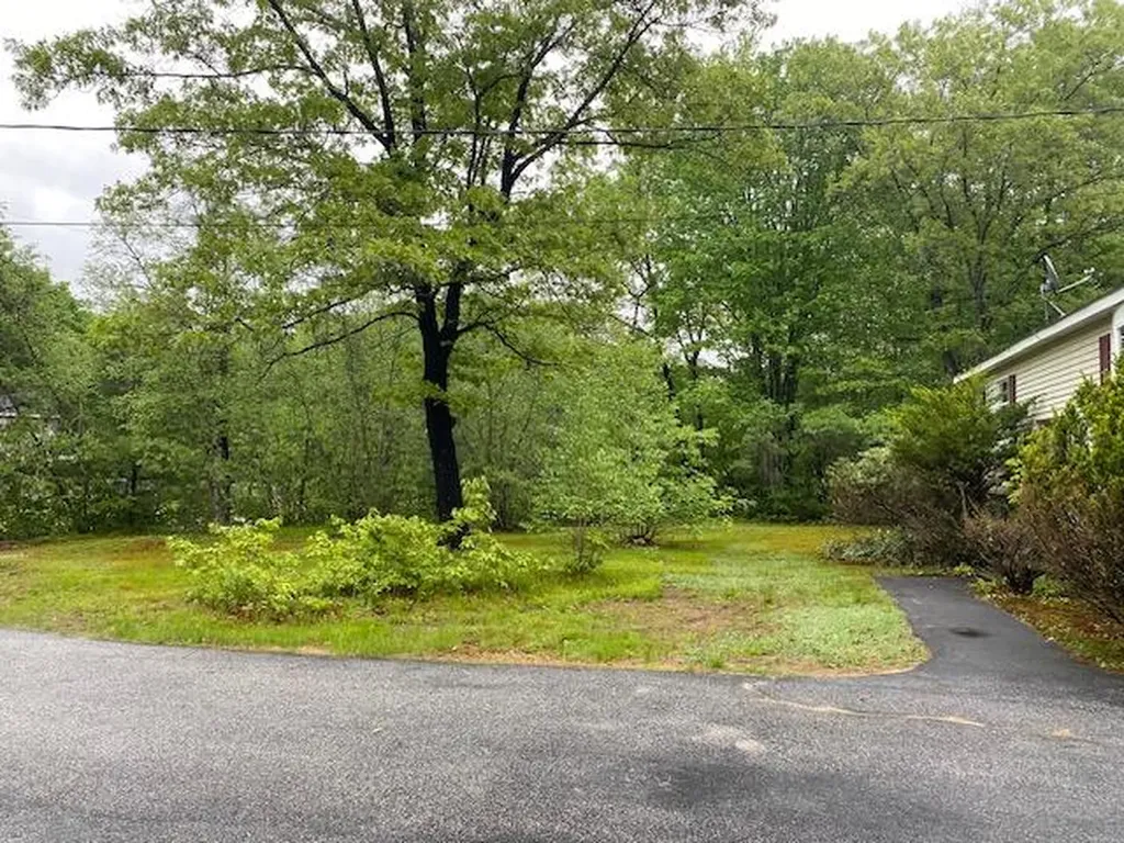 48 Blueberry Lane Gray ME 04039