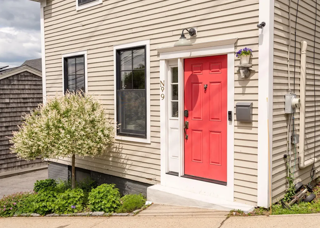 9 Fox Street Portland ME 04101