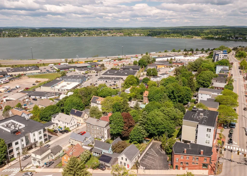9 Fox Street Portland ME 04101