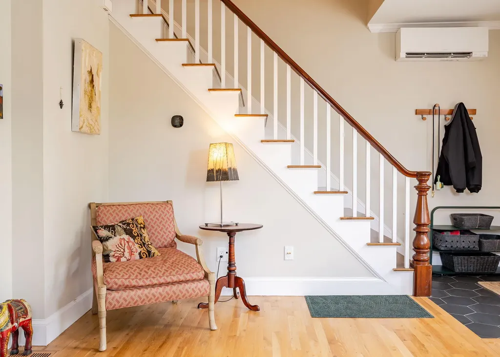 9 Fox Street Portland ME 04101