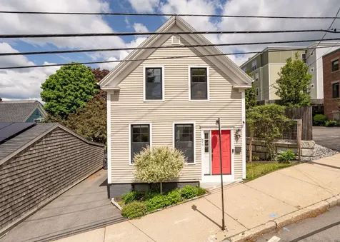 9 Fox Street Portland ME 04101