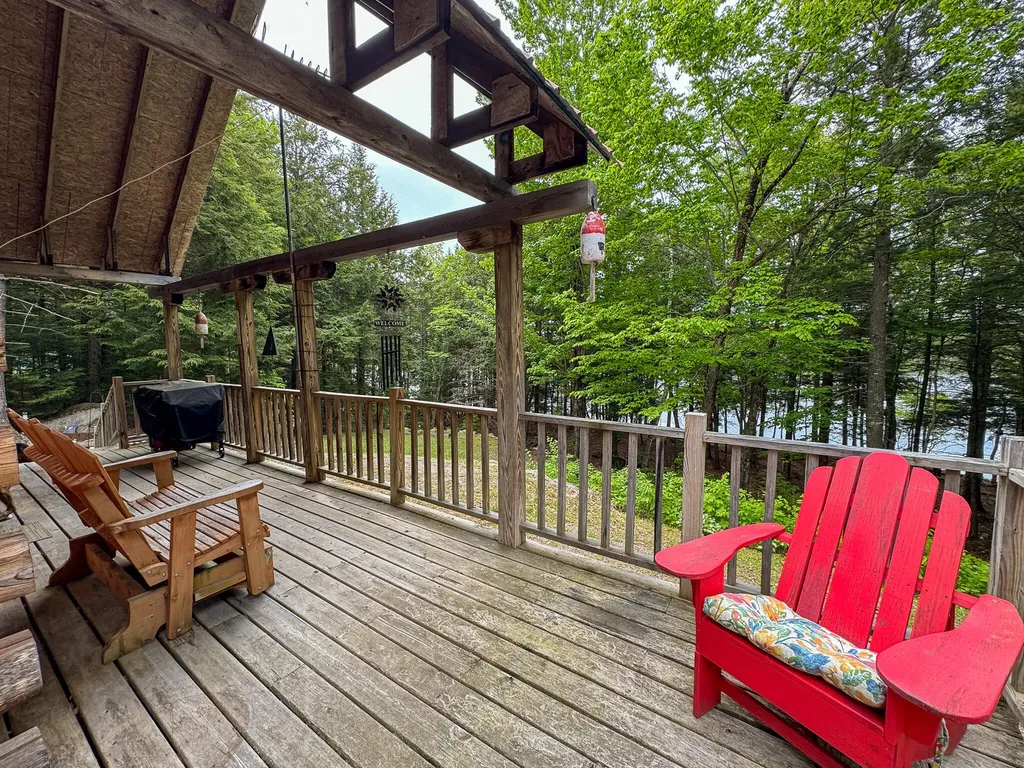 1740 Houston Road Lincoln ME 04457