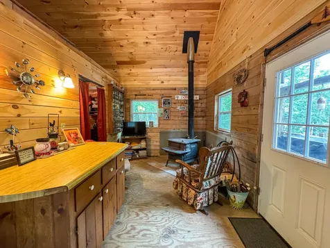 1740 Houston Road Lincoln ME 04457
