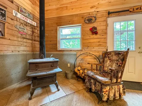 1740 Houston Road Lincoln ME 04457