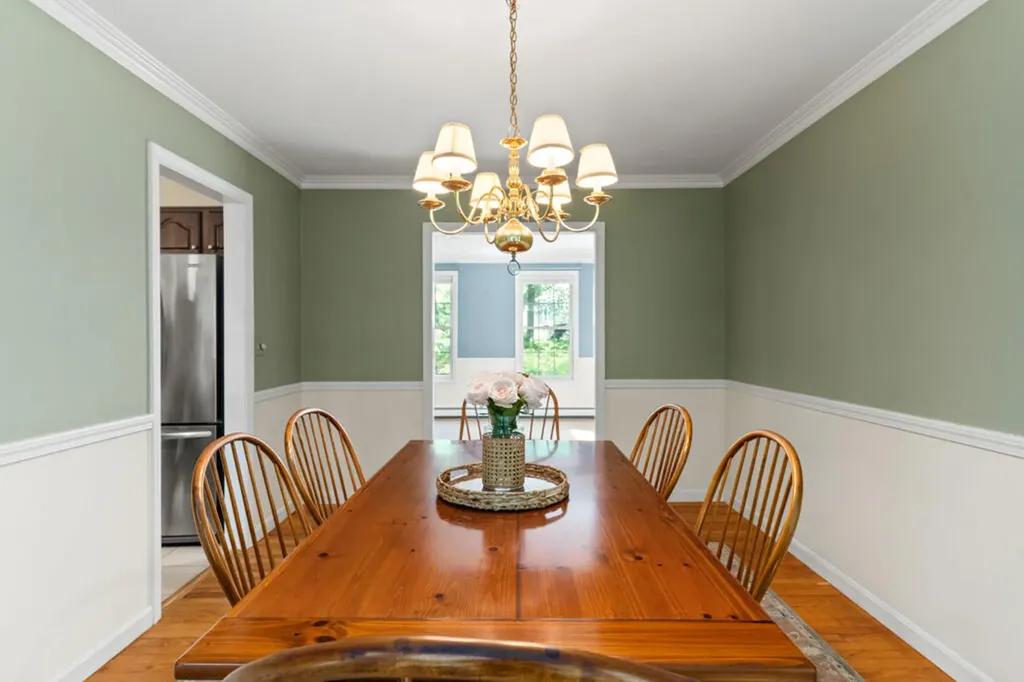 154 Applecrest Drive Yarmouth ME 04096