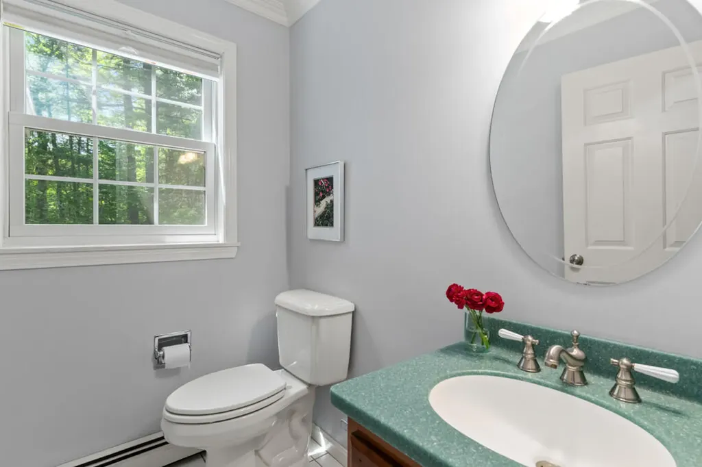 154 Applecrest Drive Yarmouth ME 04096
