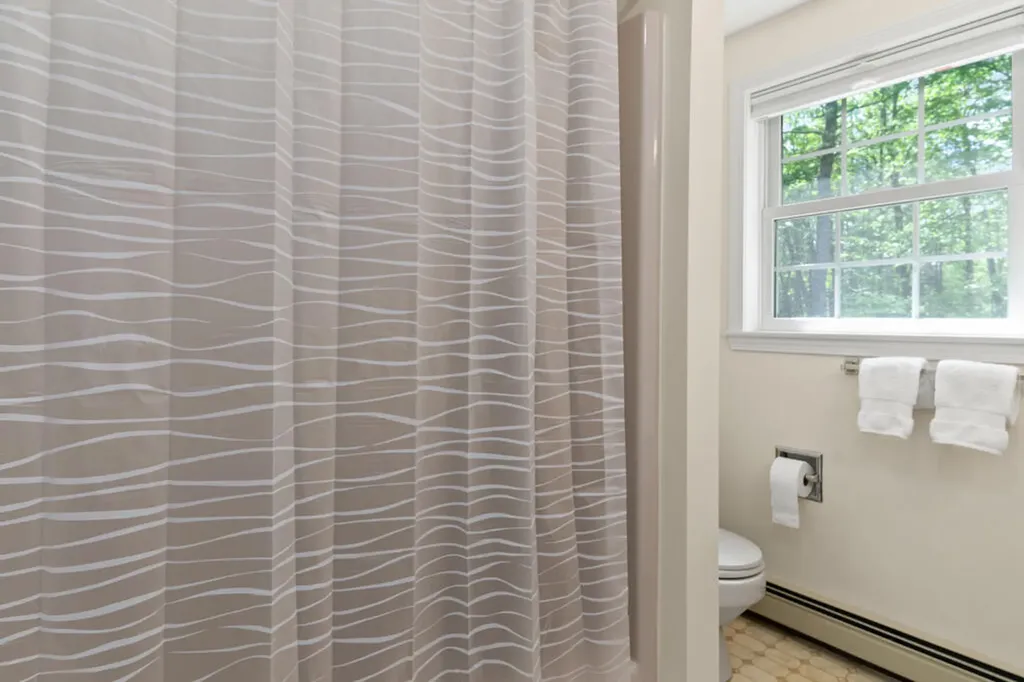 154 Applecrest Drive Yarmouth ME 04096